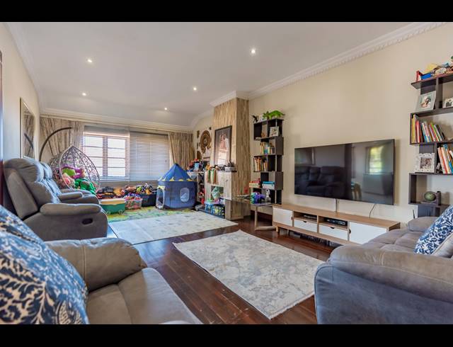 3 BEDROOM APARTMENT FOR SALE IN MUSGRAVE